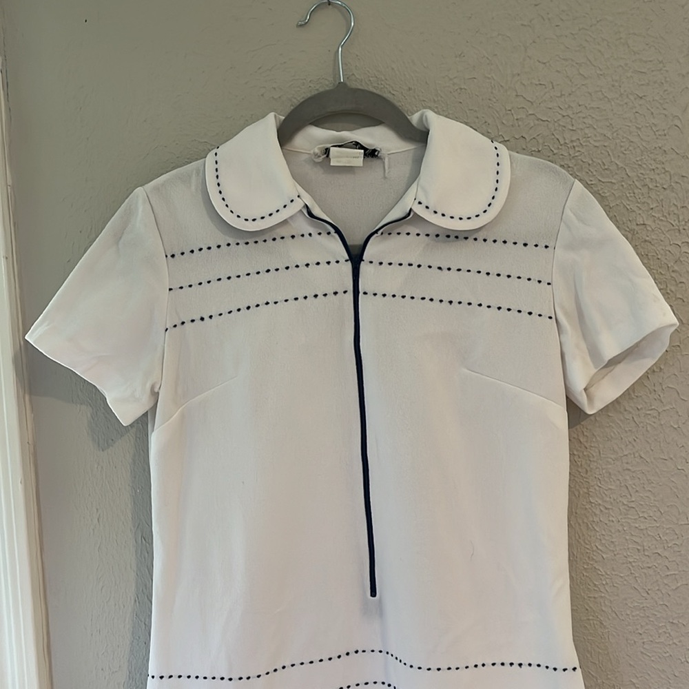 Kenny Classics vintage dress 70’s. No size tag. Color: white , navy blue detail, - Picture 6 of 8